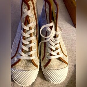 NEW LOEWE HIGH TOP SNEAKERS SIZE 42